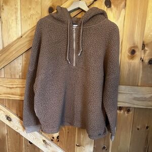 Pink Victorias Secret Woman's Medium Mauve/Brown Sherpa Pullover‎ Hoodie